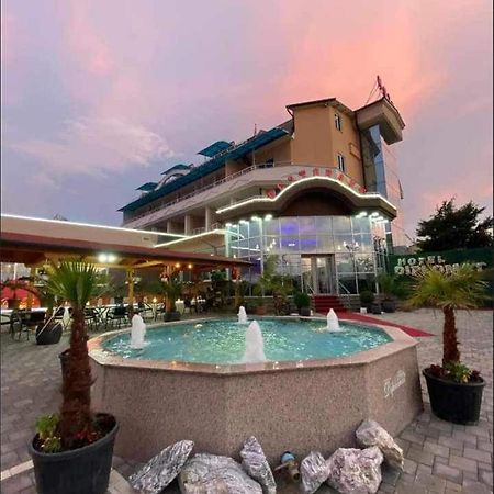 Hotel Diplomat Struga Esterno foto